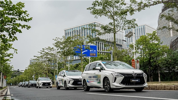 这个暑假的游乐主线任务，开着风行游艇畅玩广州第4张